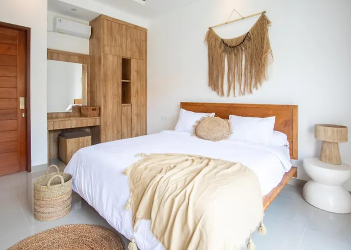 Center And Popular Place Near By Walk! 2bdr With Private Pool In * Canggu (Bali)